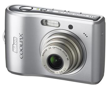 NIKON COOLPIX L15 stříbrný LP