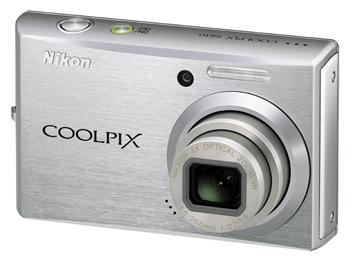 NIKON COOLPIX S610 stříbrný