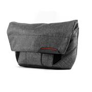 Peak Design Field Pouch - kapsa tmavě šedá (Charcoal) v1